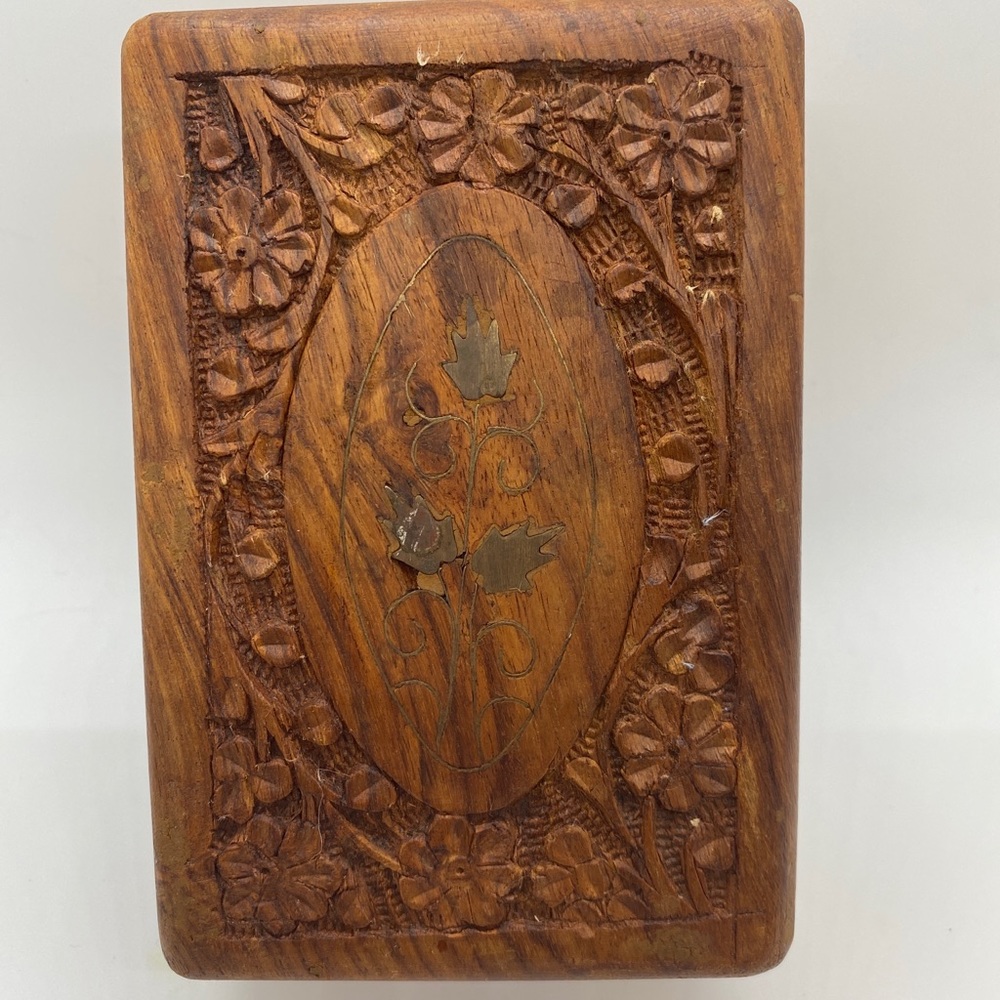 Vintage Indian jewelry box‎